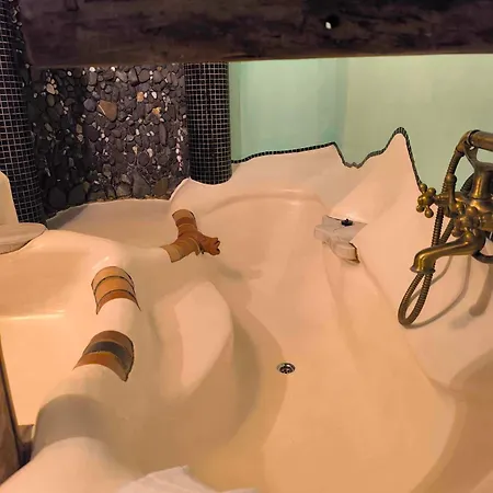 La Balade Des Gnomes Hotel *
